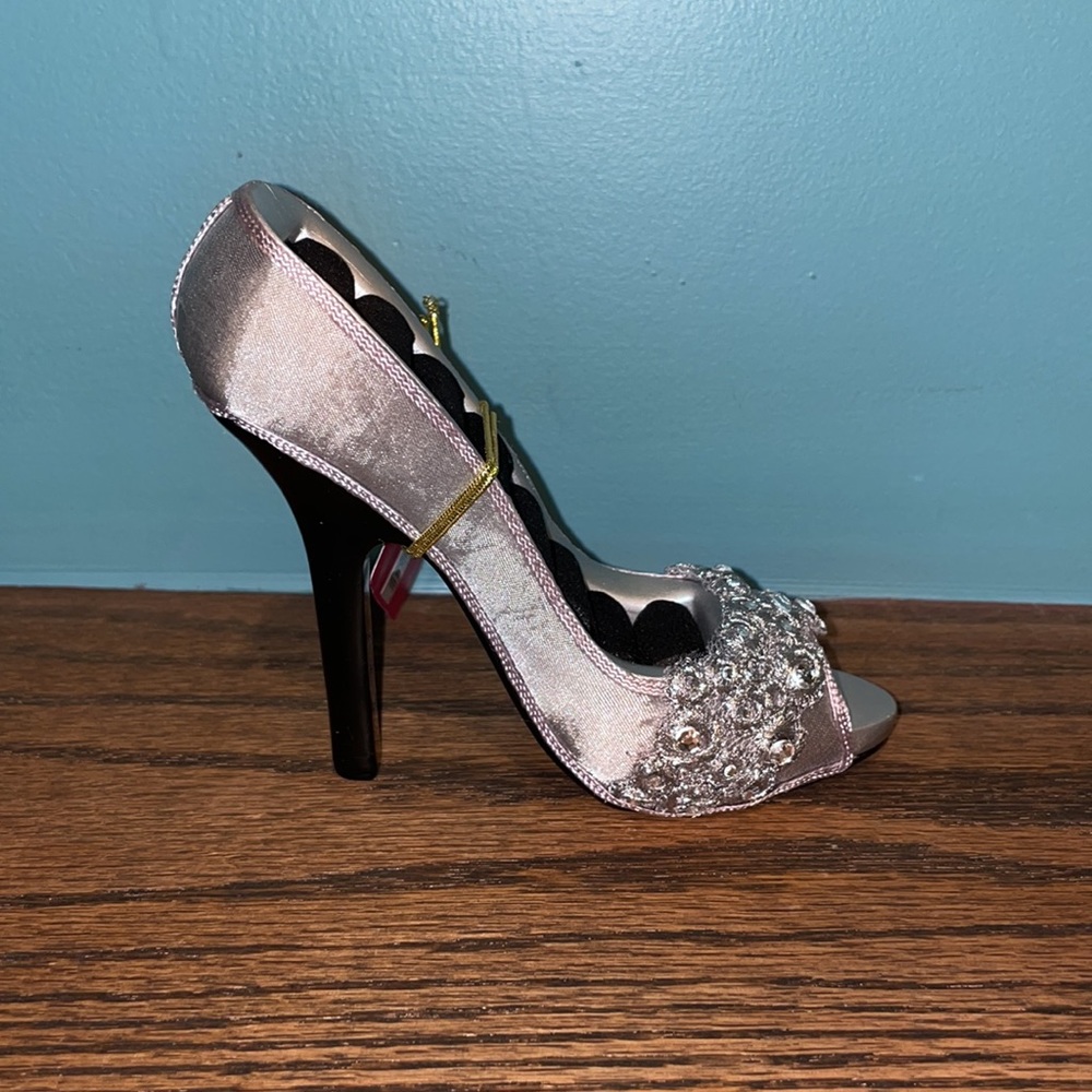 Silver Stiletto Heel Shoe Ring holder Jacki Design